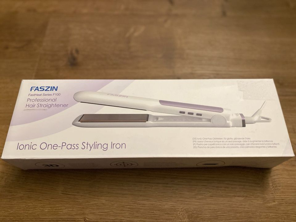 Profi Glätteisen - Hair Straightener (neu) in Halstenbek