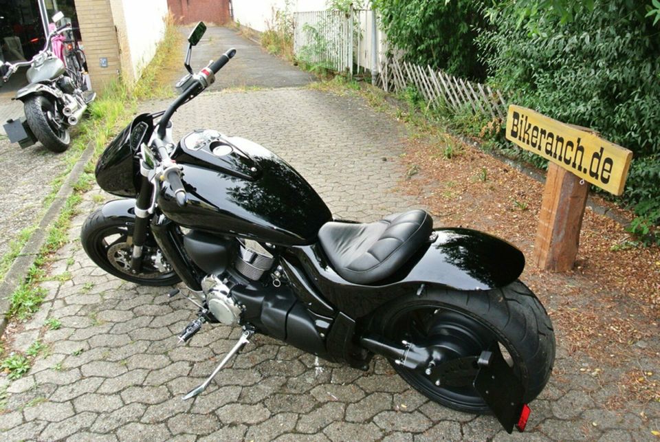 seitl. Kennzeichenhalter SKULL schwarz - SUZUKI VZR 1800 M / Tüv in Süsel