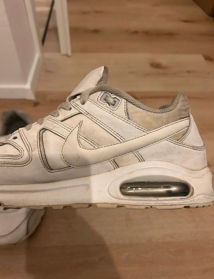 Nike Air Max Sneaker Turnschuhe Herrenschuhe in Bad Oeynhausen