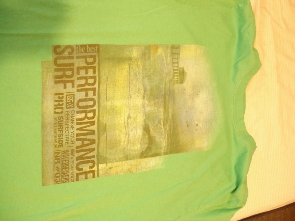 T-Shirt grün Authentic XL in Karlsruhe