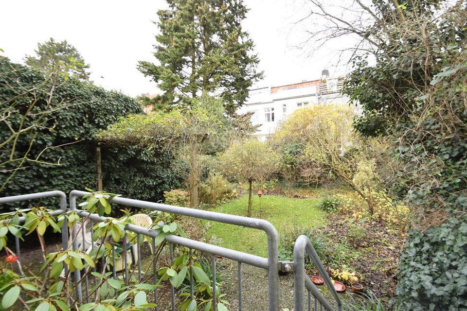 Schwachhausen / Schöne Altbauwohnung mit Garten in Bremen