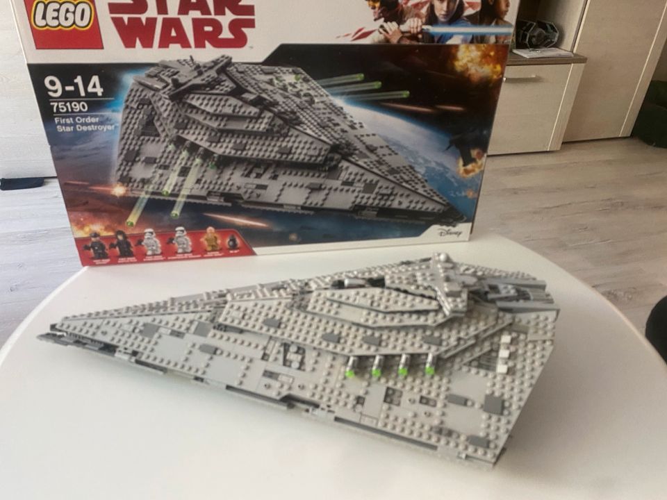 Lego Star Wars 75190 First Order Star Destroyer in Ratingen