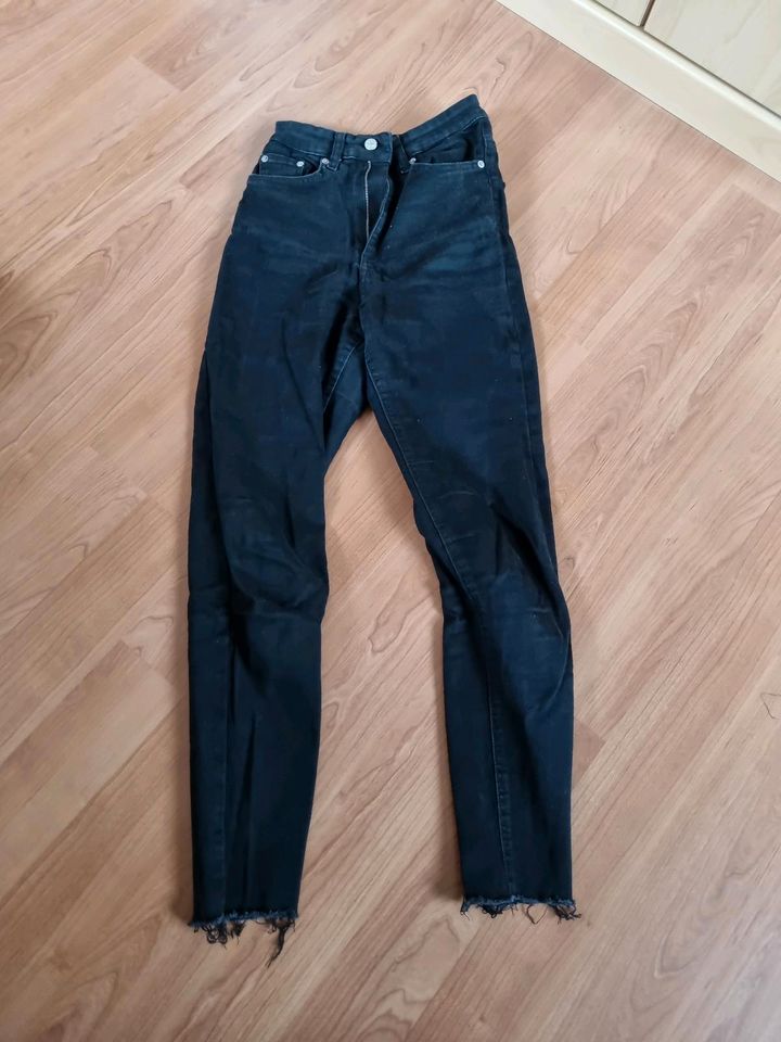 NA-KD Jeans schwarz in Viersen