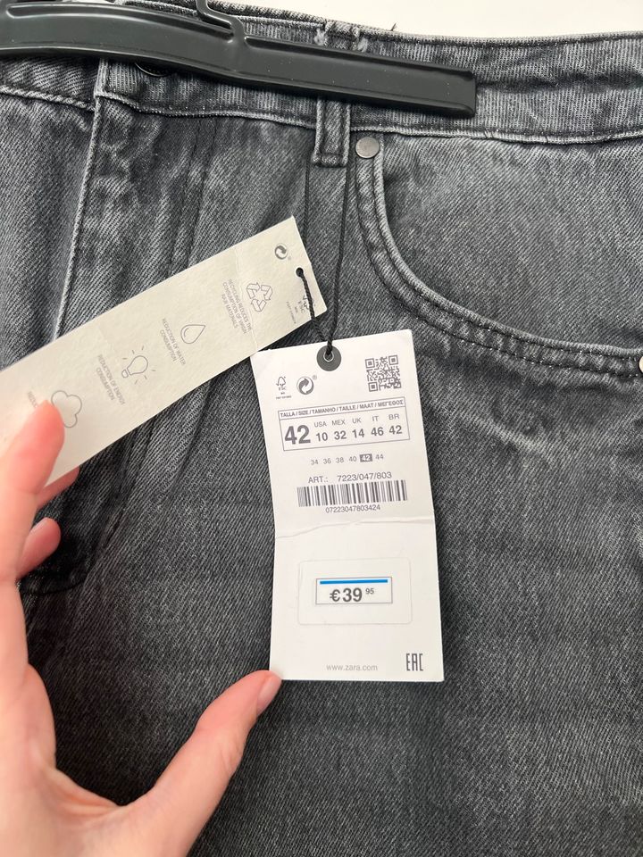 Zara Graue Jeans (NEU) in Hamburg