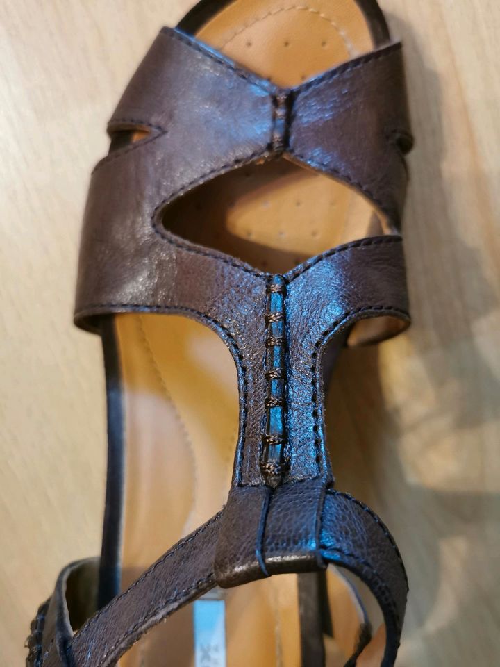 Geox Damen Leder Schuhe Keilsandalen 36 in Düsseldorf