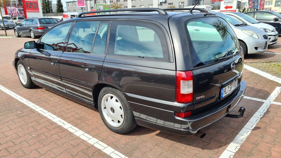 Opel Omega Caravan 2.2L Facelift, AHK, Tempomat in Lübeck