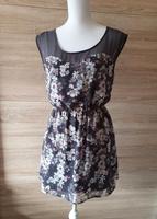 ⭐️ SÜßES KLEID MIT BLUMENMUSTER  GR. 40 Hessen - Wetzlar Vorschau