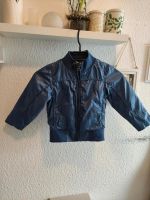 Coole Mädchen Jacke / Regenjacke/ Übergangsjacke in Blau Gr. 98/1 Nordrhein-Westfalen - Leverkusen Vorschau