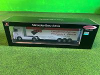 Mercedes Benz Actros 1:32 Modelfahrzeug / Sammlerstück Baden-Württemberg - Aidlingen Vorschau