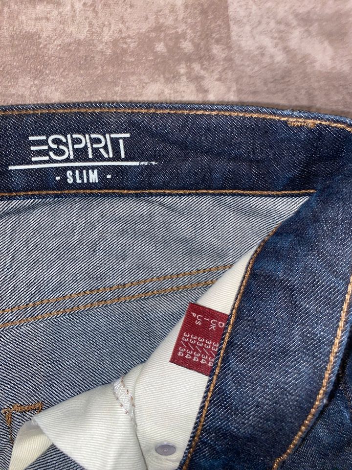 Esprit EDC Herren Jeans Slim 33/34 dunkelblau in Oberhausen