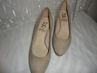 Pumps Gadea Wildleder Gr. 39/6 NEU – beige + grün - Paar 25 € Bayern - Mühldorf a.Inn Vorschau