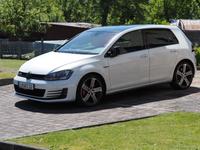 Volkswagen Golf VII GTI Performance 2.0 TSI DSG | Oryxweiß Hessen - Mengerskirchen Vorschau