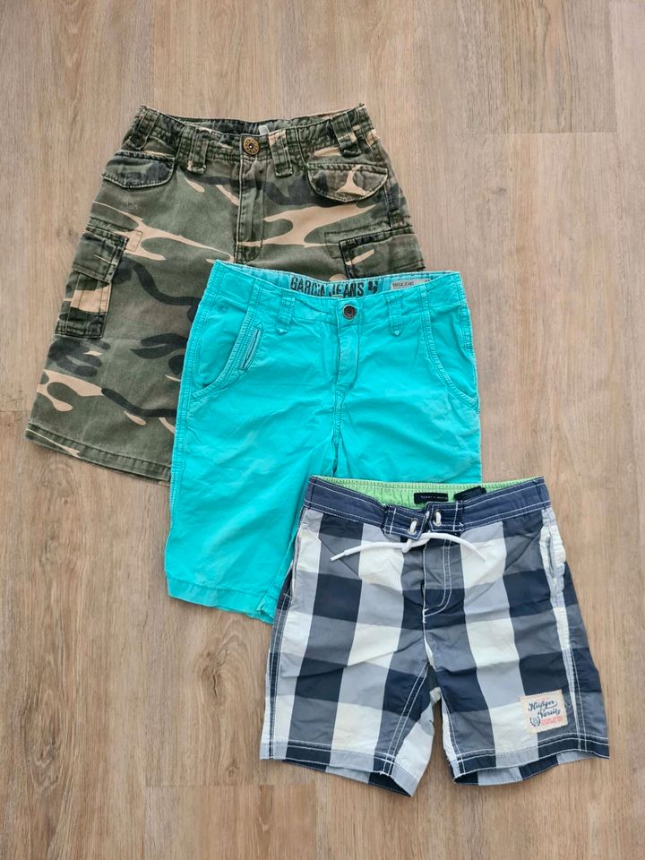 Kinder Jungen Sommer Shorts 122/128 Tommy Hilfiger Badehose Cargo in Bergisch Gladbach