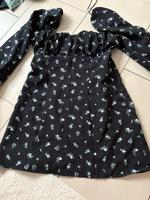 Schwarzes Kleid mit Blumenmuster – sehr guter Zustand Nordrhein-Westfalen - Rheda-Wiedenbrück Vorschau