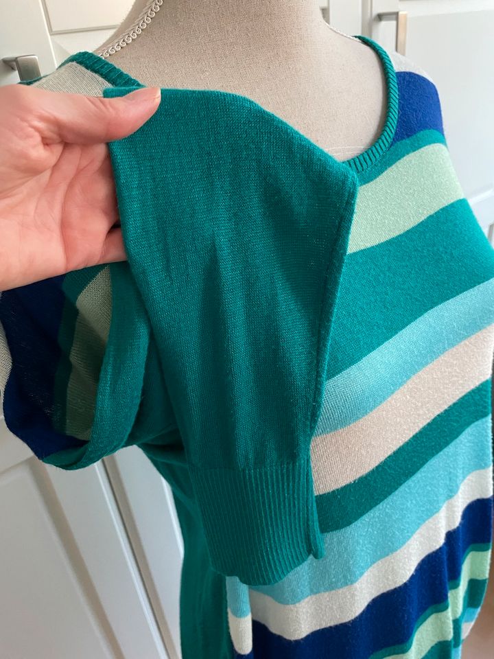 Neuwertig- Long-Pullover/Strickkleid, Esprit, blau/grün/weiß,XS-M in Meerbusch