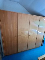 Schlafzimmer, Doppelbett , 2 Nachttische und Schrank Baden-Württemberg - Walldorf Vorschau