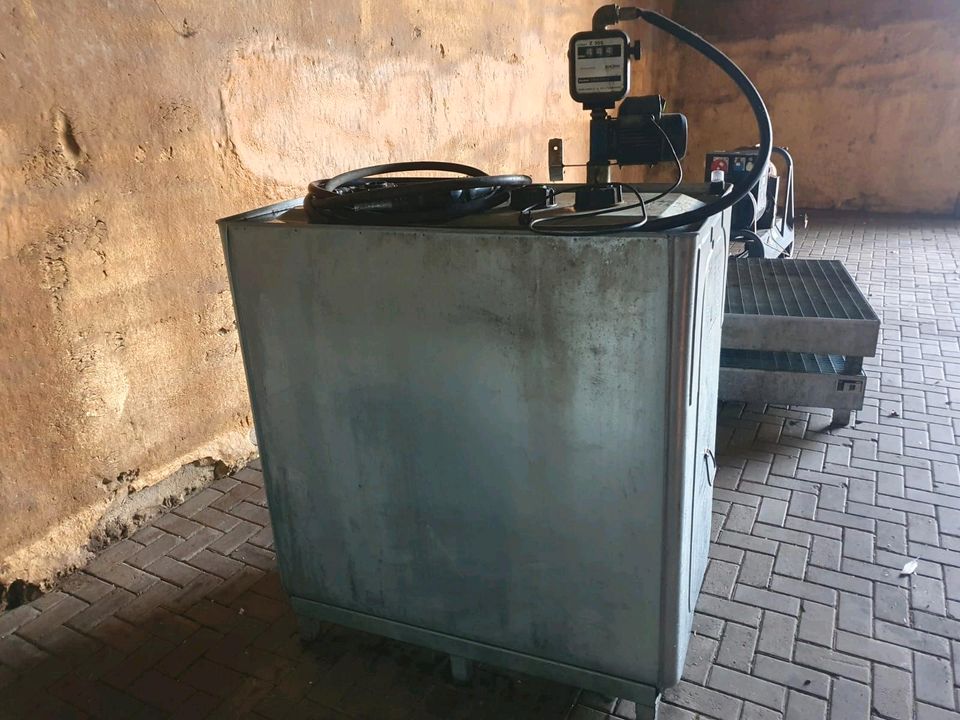 2 x 1000 Liter Dieselfässer in Rehden