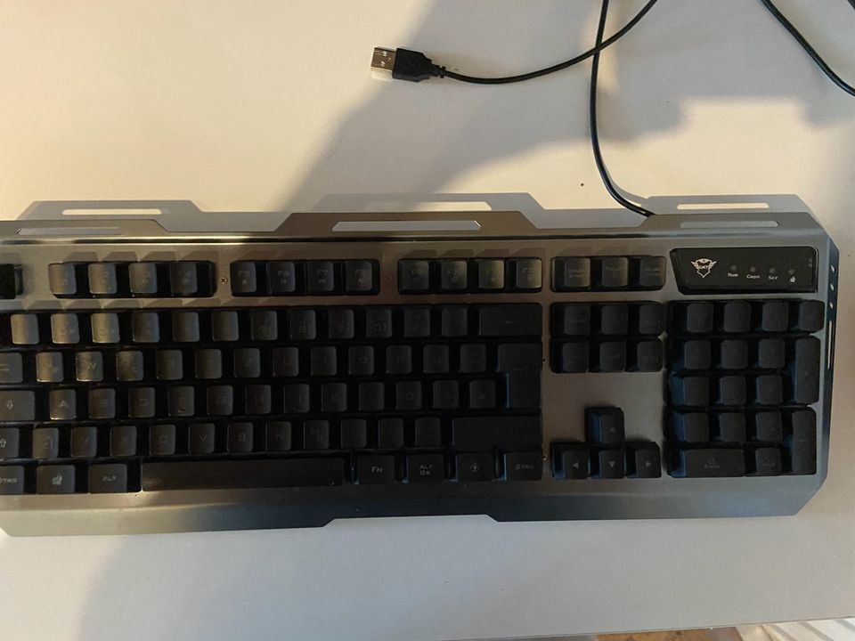 Trust Gaming Maus und Tastaturset in Naila