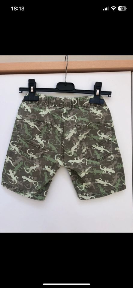 Shorts von Kiki & Koko,  Gr. 110.           Preis => 1,50 €. in Celle