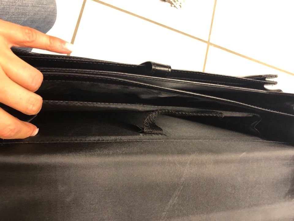 Akten Tasche mit Laptop Fach in Bochum