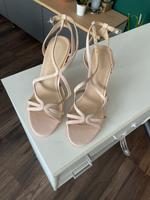 Blassrosa beige High Heels Niedersachsen - Oldenburg Vorschau