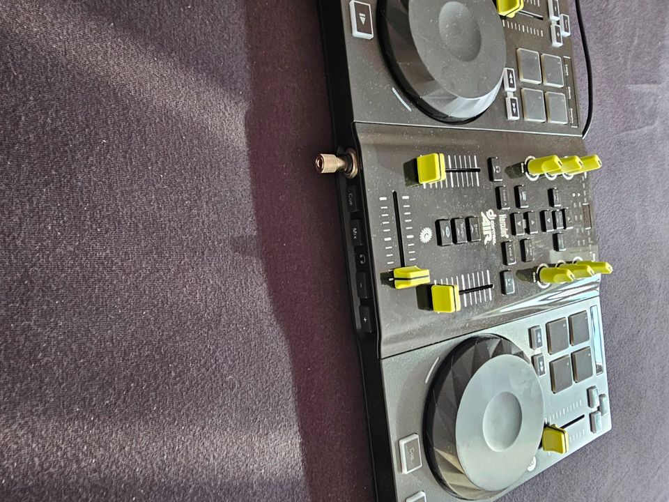 DJ Controller - Hercules DJ Control Air in Großholbach