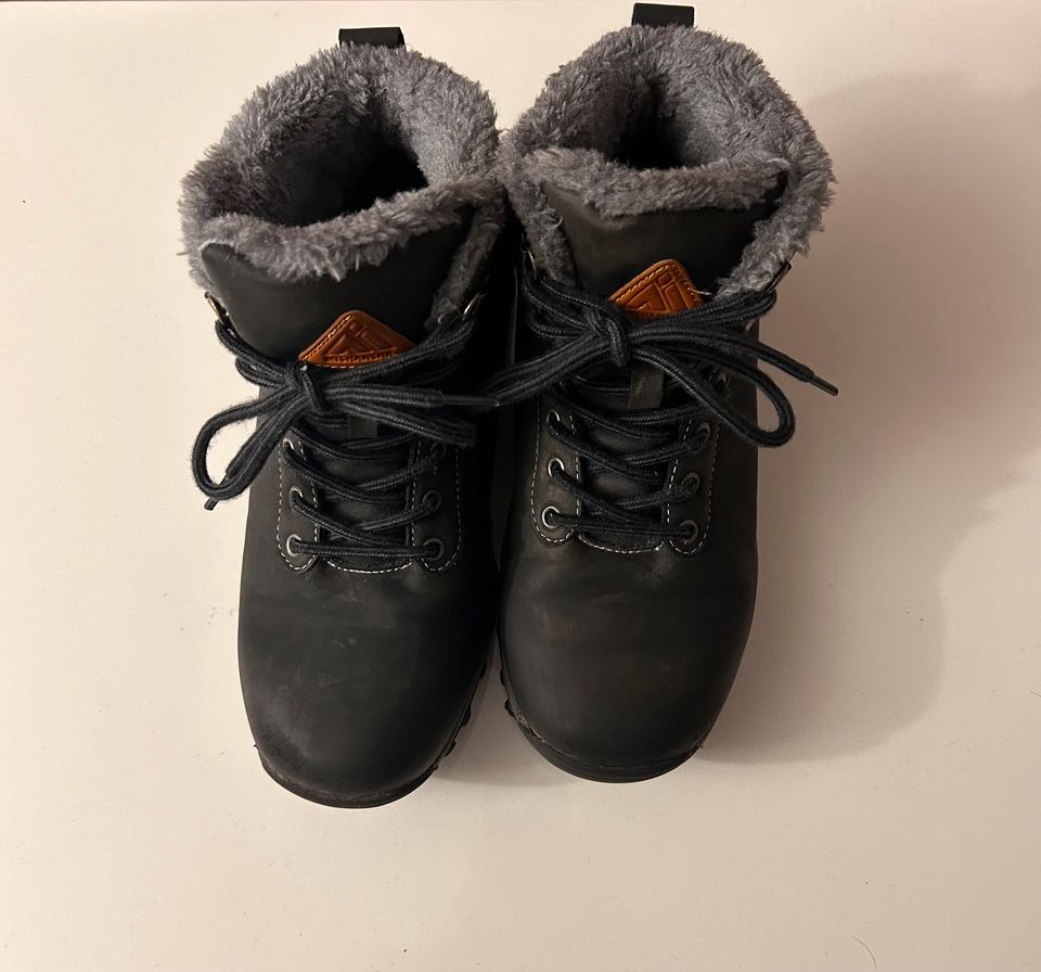 Mishansha Winterstiefel Größe 38 in Erding