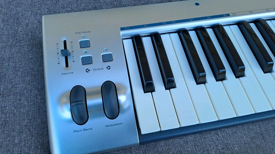 Avid KeyStudio M-Audio Keyboard 49 inkl. Pro Tools PC Piano Musik in Lich