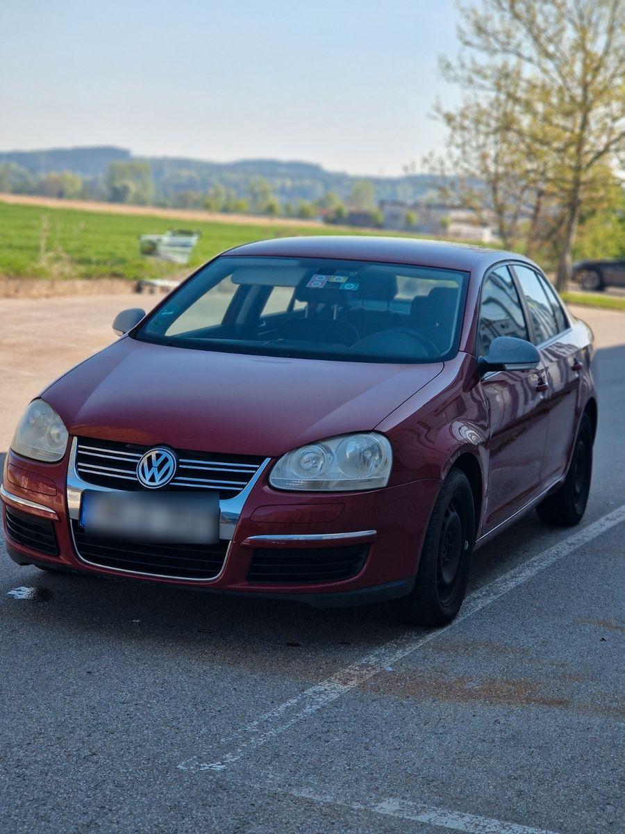 Abbildung des Autos Volkswagen Jetta 1.6 Com…