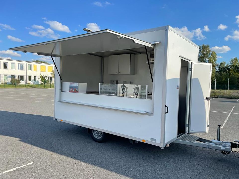 Foodtruck mit Fullservice Catering NRW  Imbisswagen Imbiss in Dortmund