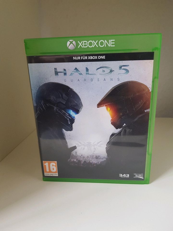 Xbox One Halo 5 in Essen