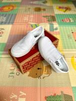 Vans Classic Slip-On True White – Gr. 37 (EU) / 4.5 (UK) Lübeck - Moisling Vorschau