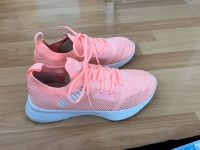 Puma Sneaker Sportschuhe 37,5 Wie Neu Schuhe Baden-Württemberg - Bad Friedrichshall Vorschau