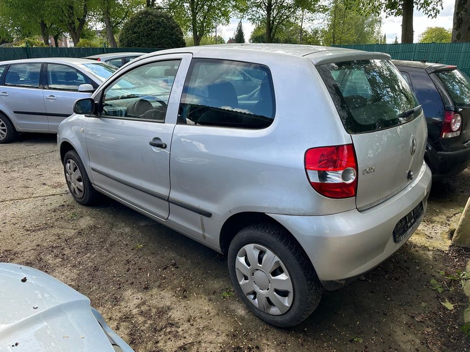 Nr.012 VOLKSWAGEN VW FOX 1,2 6V TÜV NEU 05-2026 in Marl