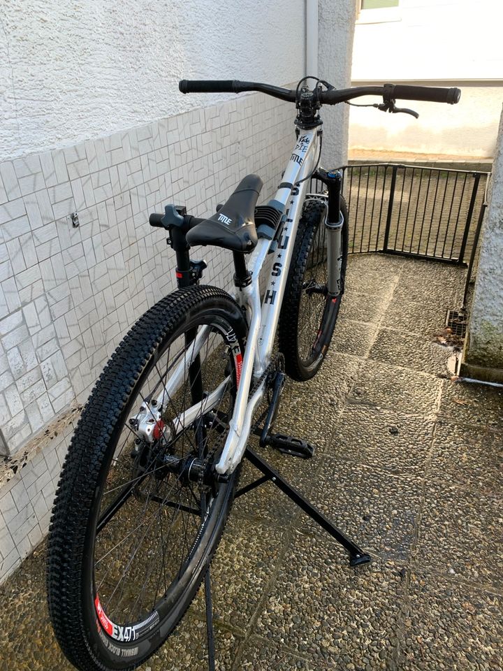 Custom Randon Slush Dirt jump bike/Slopestyle bike in St. Ingbert