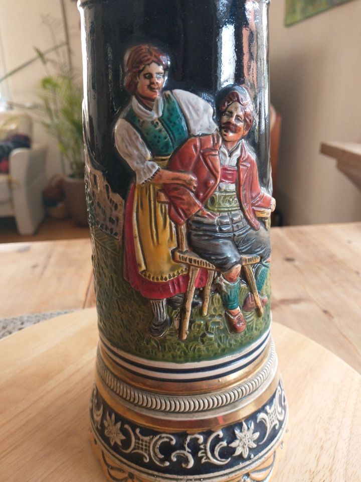 Bierkrug Steingut mit Spieluhr/Dr. Zhivago in Wülfrath