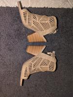 schöne Beige Sandalen Sachsen - Hohenstein-Ernstthal Vorschau