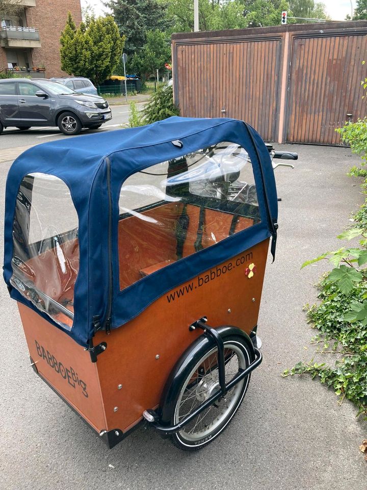 Babboe Lastenrad mit Regenverdeck in Hilden