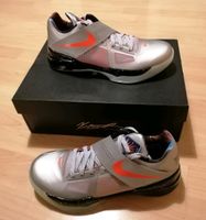 Nike Kevin Durant KD 4 Galaxy Größe 41 US 8 Baden-Württemberg - Zell am Harmersbach Vorschau