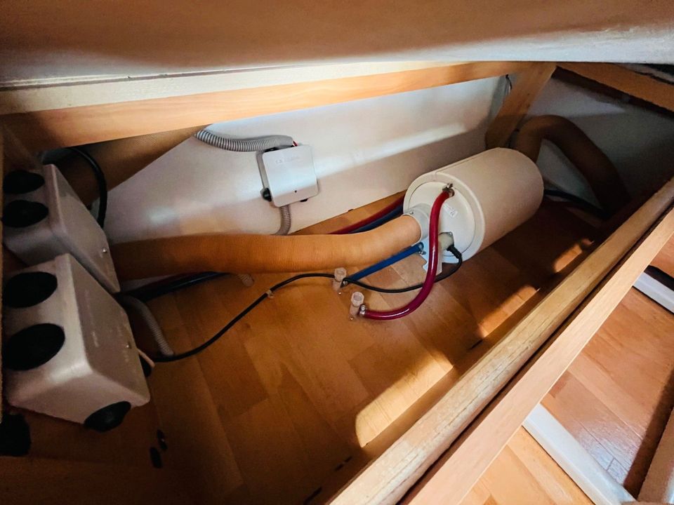 Adria Adora 482 PS Querbett Markise Warmwasser in Frauenstein