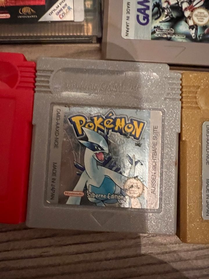 Gameboy spiele Pokémon original Gold,Silber und Rot Edition in Mammendorf