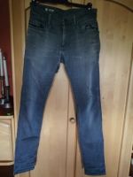 RAW Jeans Revend Super Slim Gr.30/34 grau Destroy G-Star schmal Nordrhein-Westfalen - Langenberg Vorschau