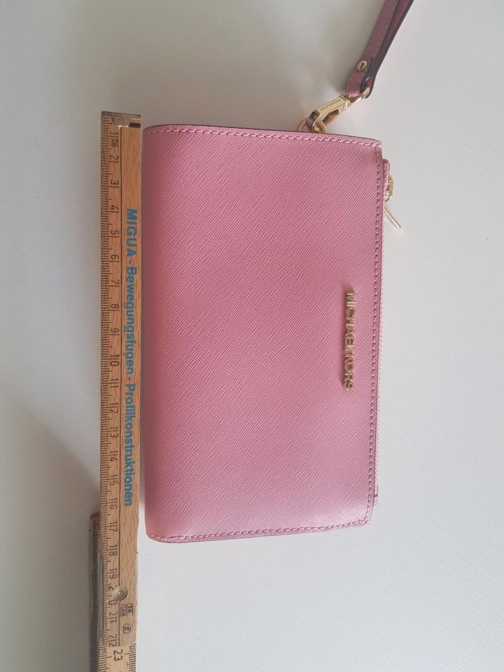 Michael Kors Clutch / Smartphone Brieftasche rosa NEU in Schwelm