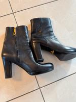 Damen Stiefeletten von Prada, Gr. 39 Bayern - Lauf a.d. Pegnitz Vorschau