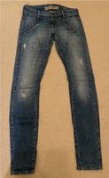 Guess Jeans Gr. 26 Letitia Skinny destroyed Look Herzogtum Lauenburg - Mölln Vorschau