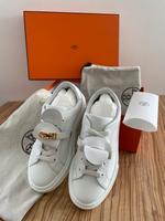 HERMÈS Damen Sneakers Day, weiß, Kelly Schlisse, Gr 35,5 Frankfurt am Main - Ostend Vorschau