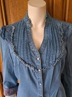 Jeans Hemd vintage 90er Jahre , Spitze ,Rüschen , 38-40 Nordrhein-Westfalen - Erkelenz Vorschau