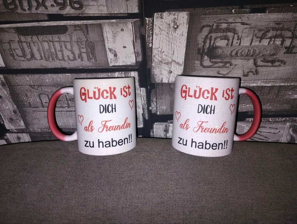 Frühstücksset bestehend aus personalisierten Brotbretter & Tasse in Südbrookmerland