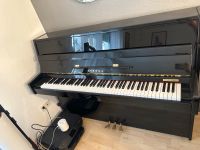 Yamaha Eterna Klavier mit 3 Pedalen Hessen - Offenbach Vorschau