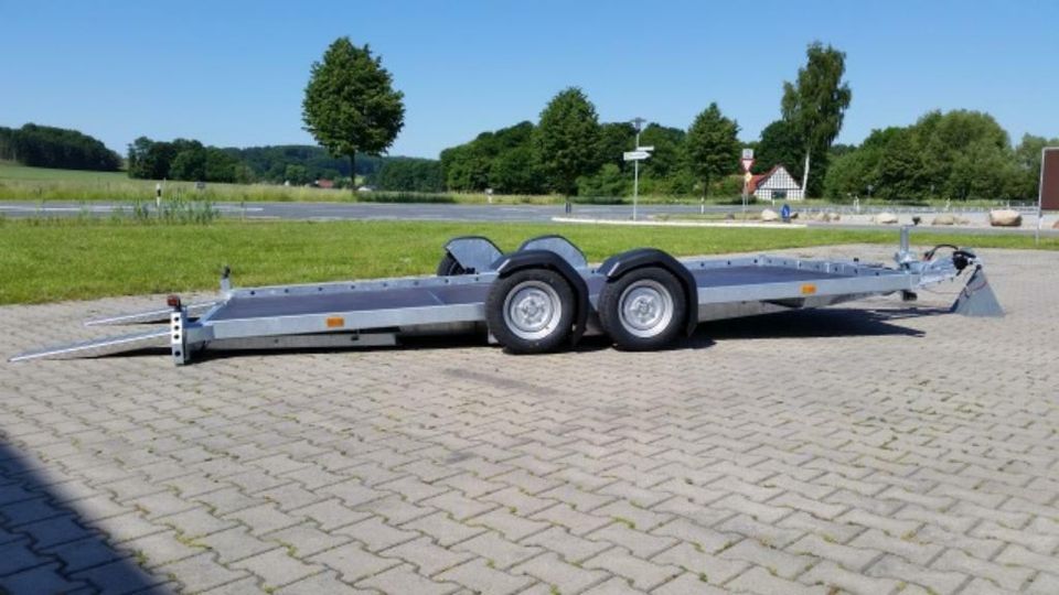 Absenk Anhänger, Absenkbar Autotransporter 2,5T Ostmann in Ostercappeln